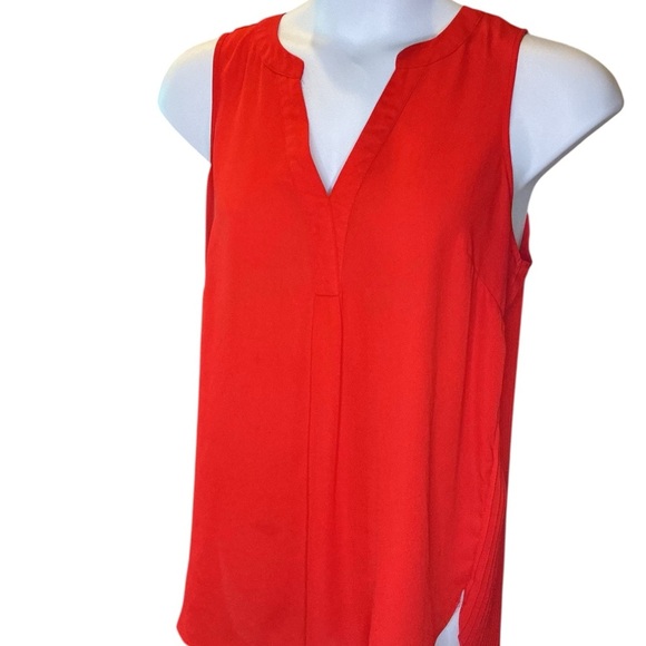Zac & Rachel Red Pleated Sleeveless Top Tunic Split Neck Work L/G Blouse - Picture 3 of 10